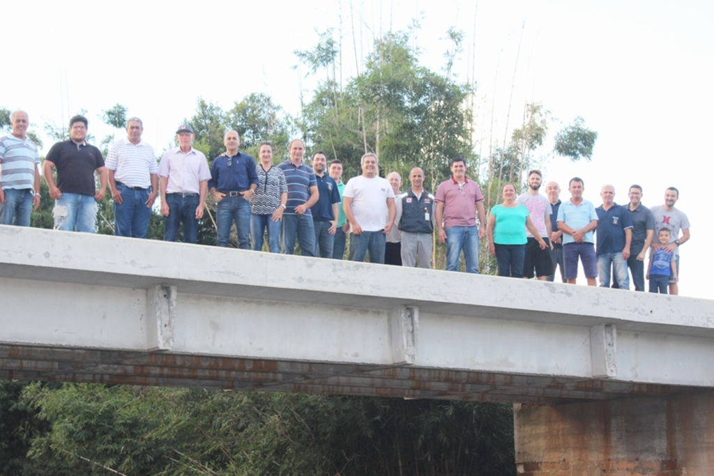 INAUGURADA EM CACHOEIRA DE BAIXO  A PONTE SATURNINO GERMANN