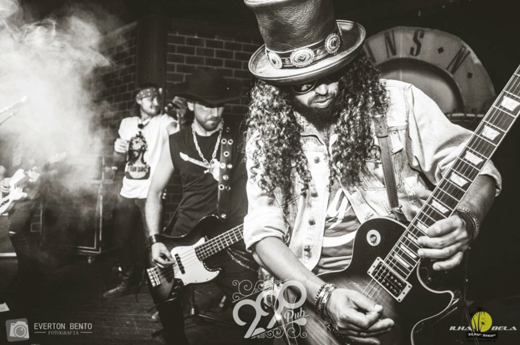 ESPECIAL GUNS N' ROSES É SUCESSO NO PUB290