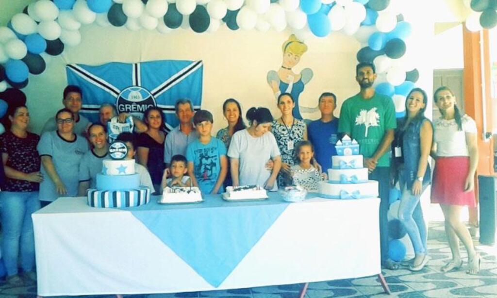 ALUNOS DO SCFV GANHAM FESTA DE ANIVERSÁRIO