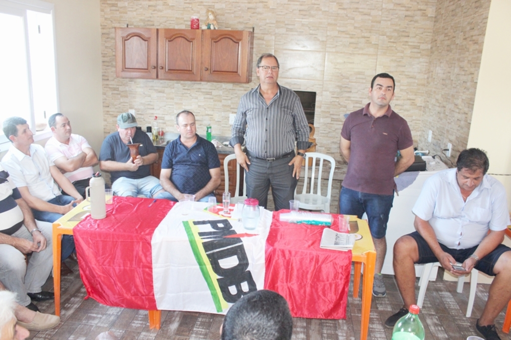 MDB REALIZA ENCONTRO COM LIDERANÇAS