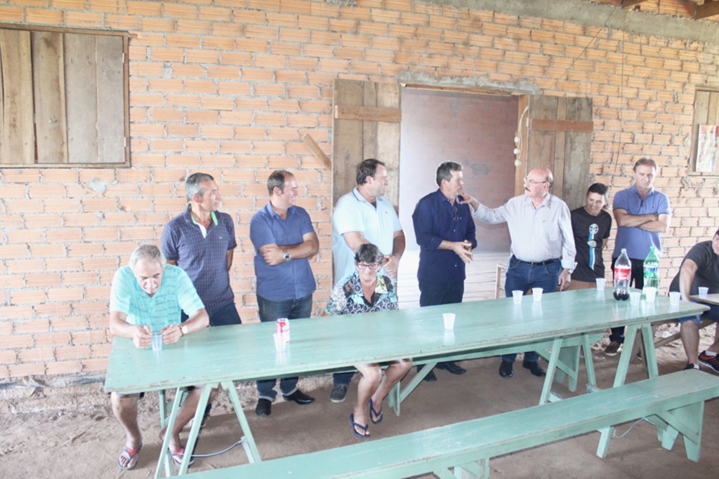MANOEL MOTA VISITA  LIDERANÇAS DO MDB  EM SÃO JOÃO DO SUL