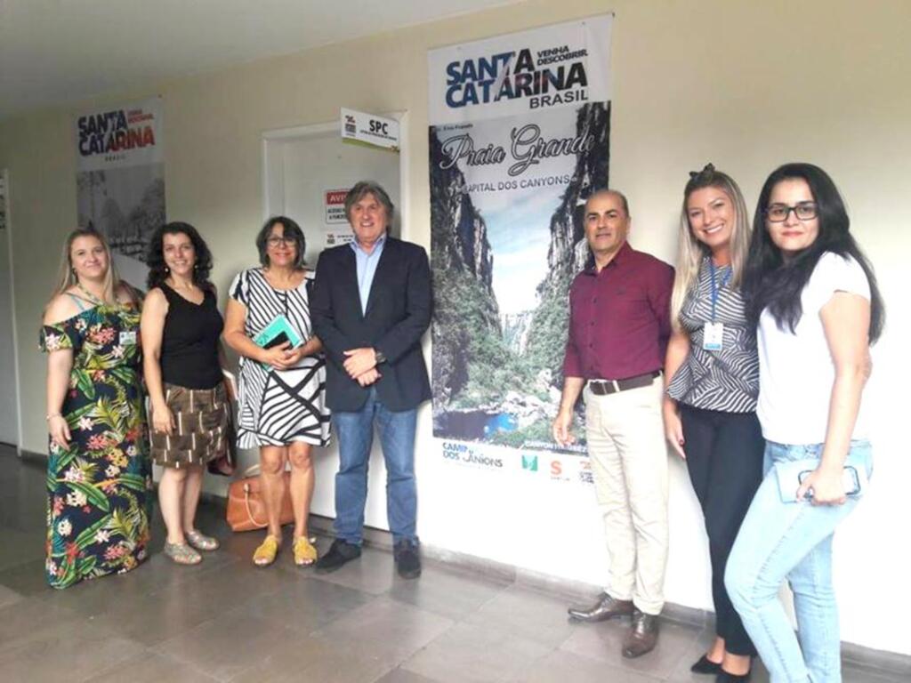 PREFEITO HENRIQUE MACIEL  DIVULGANDO O TURISMO REGIONAL