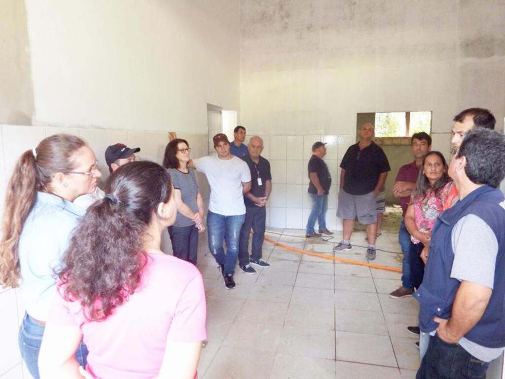 EMATER E PARCEIROS VISITAM AGROINDÚSTRIAS DA REGIÃO