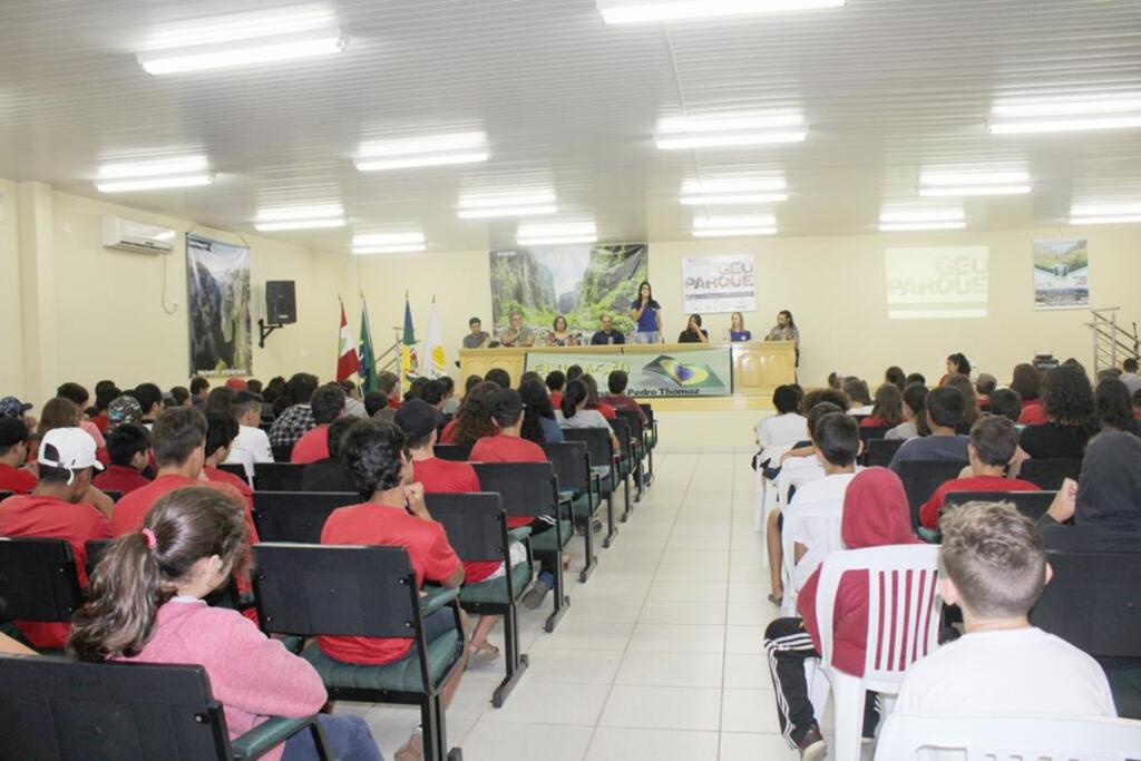ABERTURA DO PROJETO GEOPARQUE NA  ESCOLA MUNICIPAL LEONARDO PEDRO THOMAZ