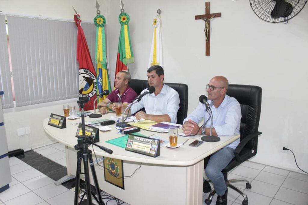 VEREADORES DEBATEM A INSEGURANÇA E OS  PROBLEMAS DA BACIA 10 NO BAIRRO IGRA NORTE