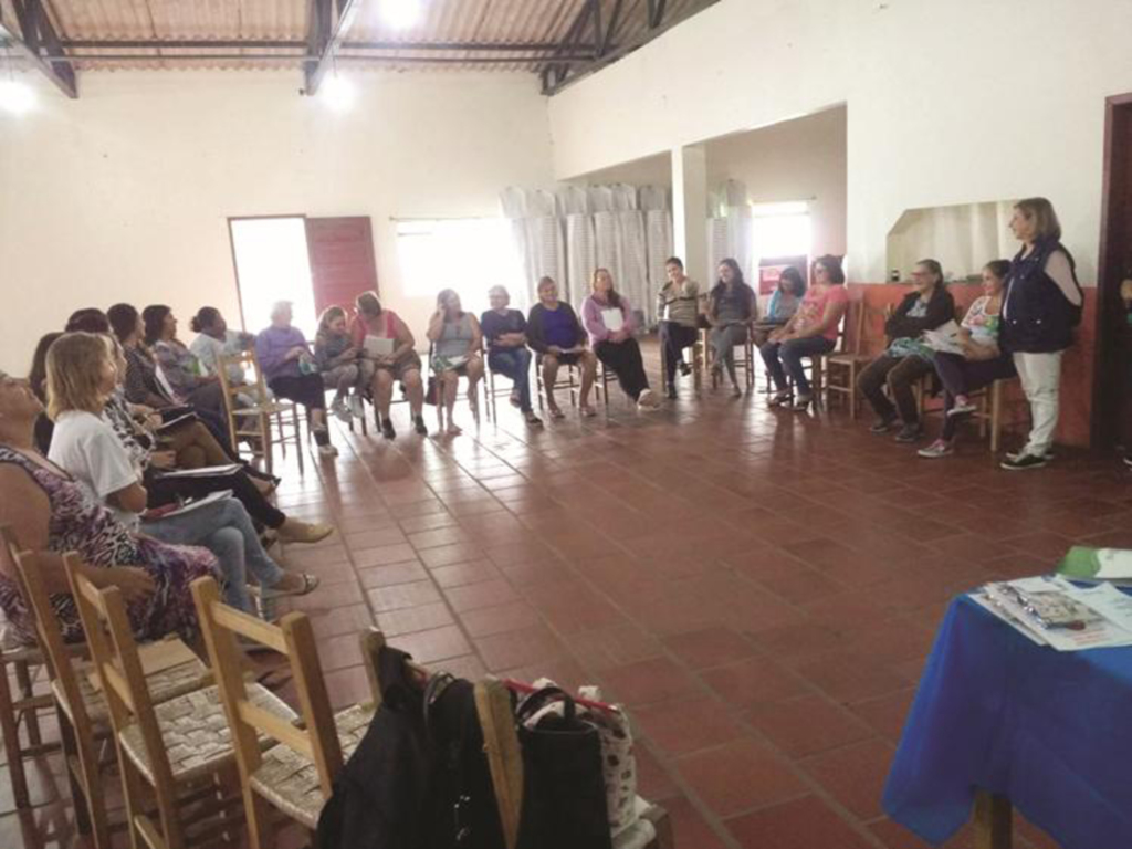 PESCADORAS E TRABALHADORAS RURAIS SÃO HOMENAGEADAS