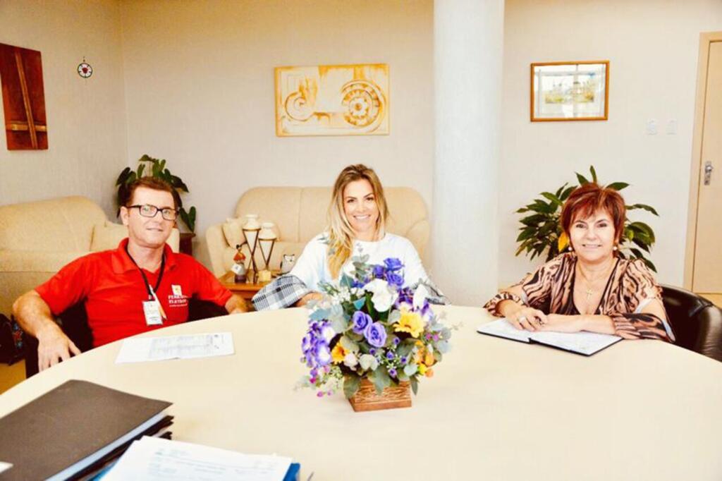 ULBRA realiza reunião com a CDL