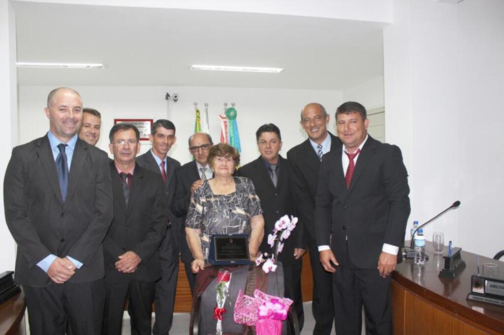 CÂMARA DE VEREADORES REALIZA SESSÃO SOLENE