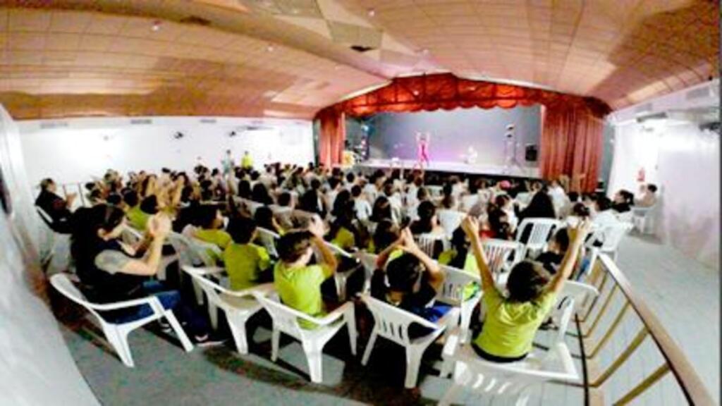 OFICINA DE CIRCO PARA ESTUDANTES LOTA CASA DA TERRA