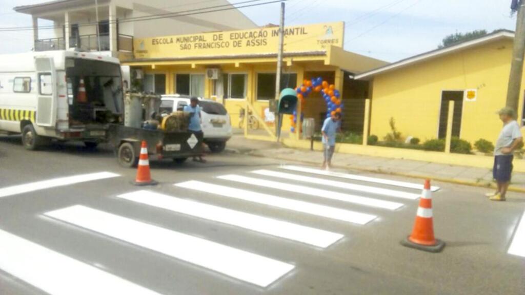 VILA SÃO JOÃO RECEBE MELHORIAS DA  SECRETARIA DE OBRAS E SERVIÇOS PÚBLICOS