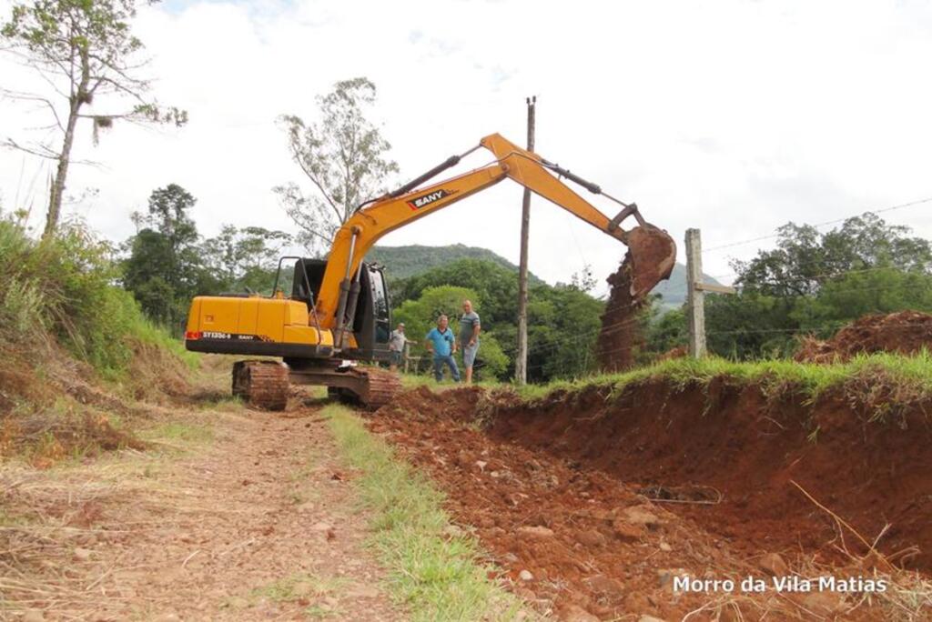 ALARGAMENTO DAS ESTRADAS  CONTINUA EM MAMPITUBA