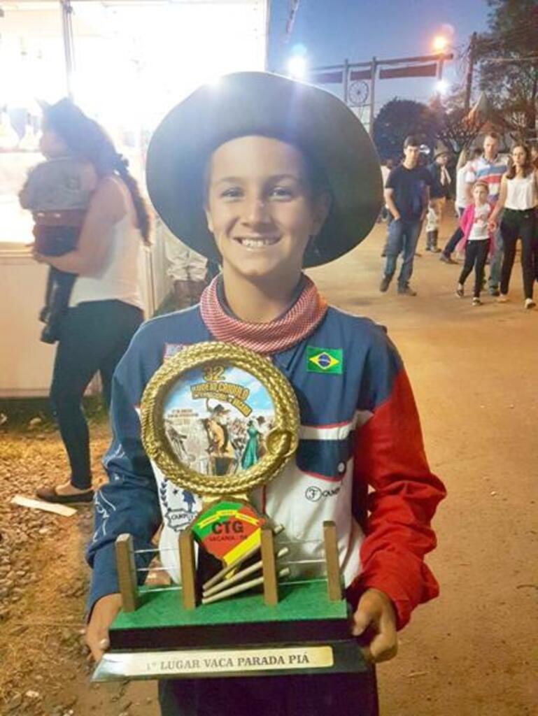 JOVEM PRAIAGRANDENSE É CAMPEÃO  NO 32º RODEIO INTERNACIONAL DE VACARIA