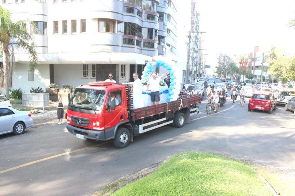 TRADICIONAL FESTA DE NOSSA SENHORA DOS NAVEGANTES  DE TORRES REÚNE MILHARES DE FIÉIS