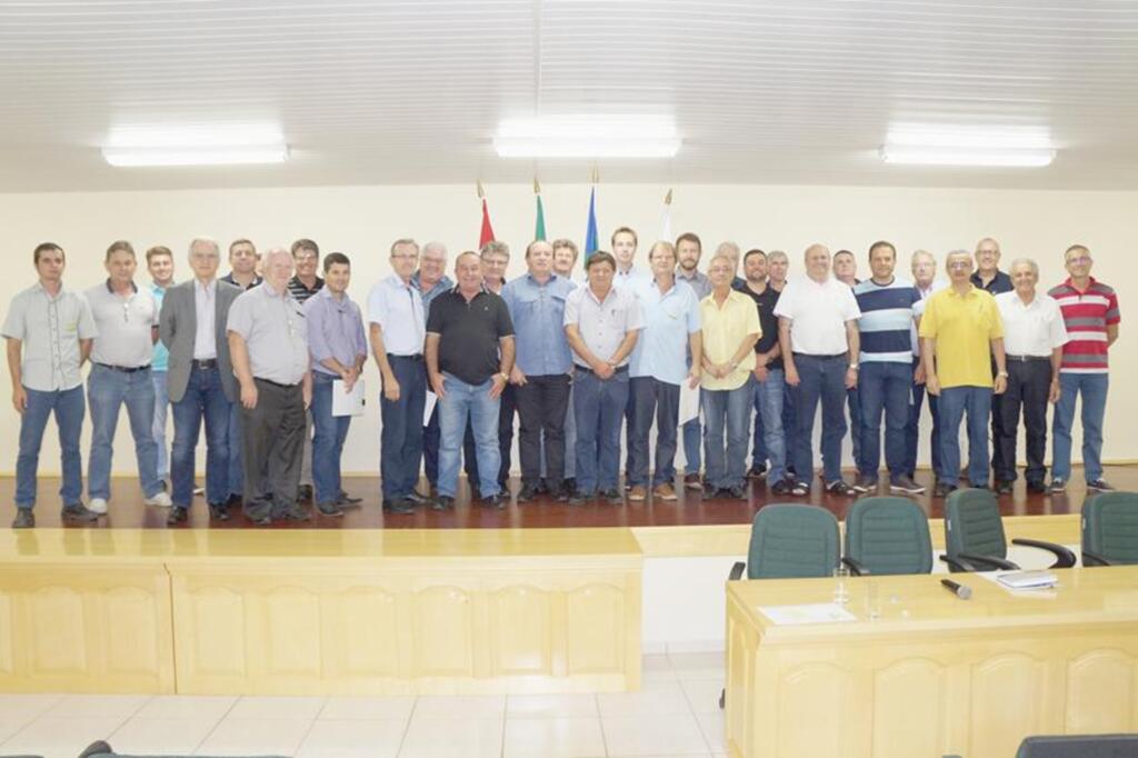 CEPRAG SEDIA ENCONTRO COM MEMBROS DA FECOERUSC