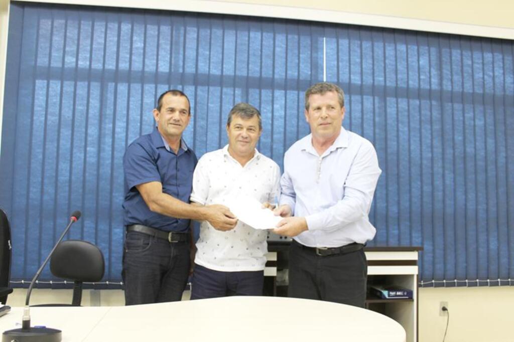 PREFEITO MOACIR ANUNCIA MAIS DE 2 MILHÕES EM OBRAS PARA SÃO JOÃO DO SUL
