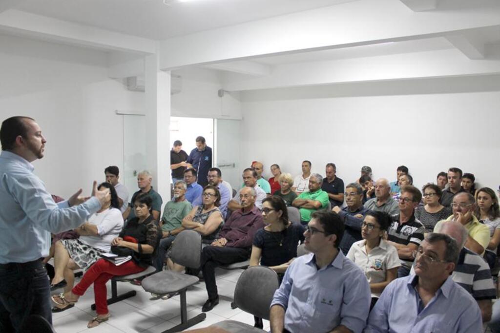 AUDIÊNCIA PÚBLICA PARA DISCUTIR E AVALIAR A SITUAÇÃO DOS IMÓVEIS E CONSTRUÇÕES DE PASSO DE TORRES