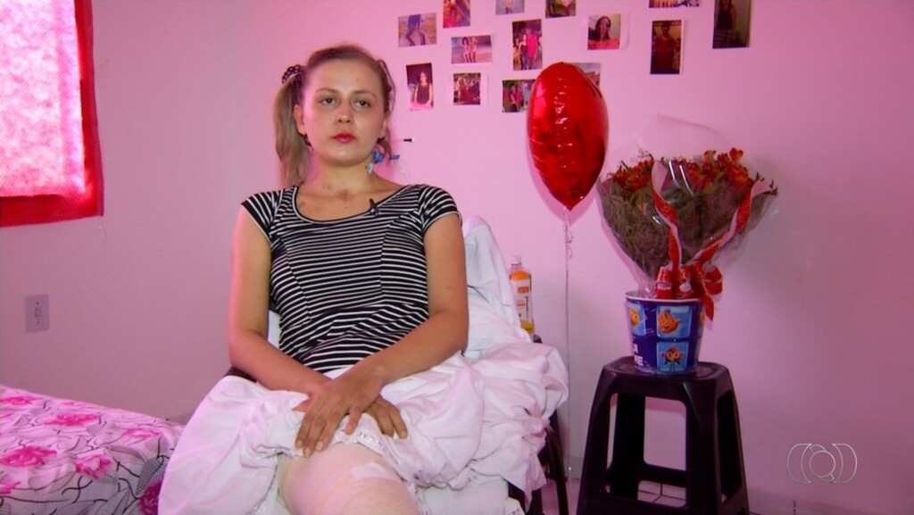 - Crislania está se recuperando em casa (Foto: Reprodução/TV Anhanguera)