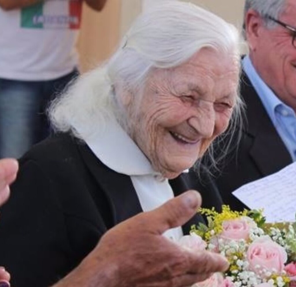  - Dinha é considerada a moradora mais antiga da cidade (Foto: Dirleni Dalbosco/Divulgação)