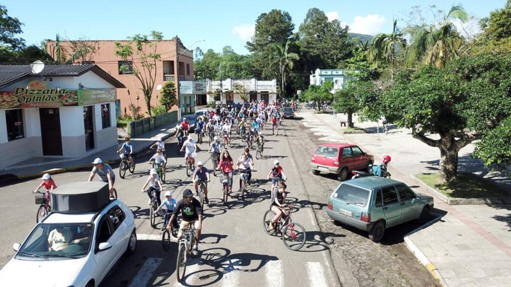 PRAIA GRANDE REALIZA O VII PASSEIO CICLÍSTICO CIDADE DOS CANYONS
