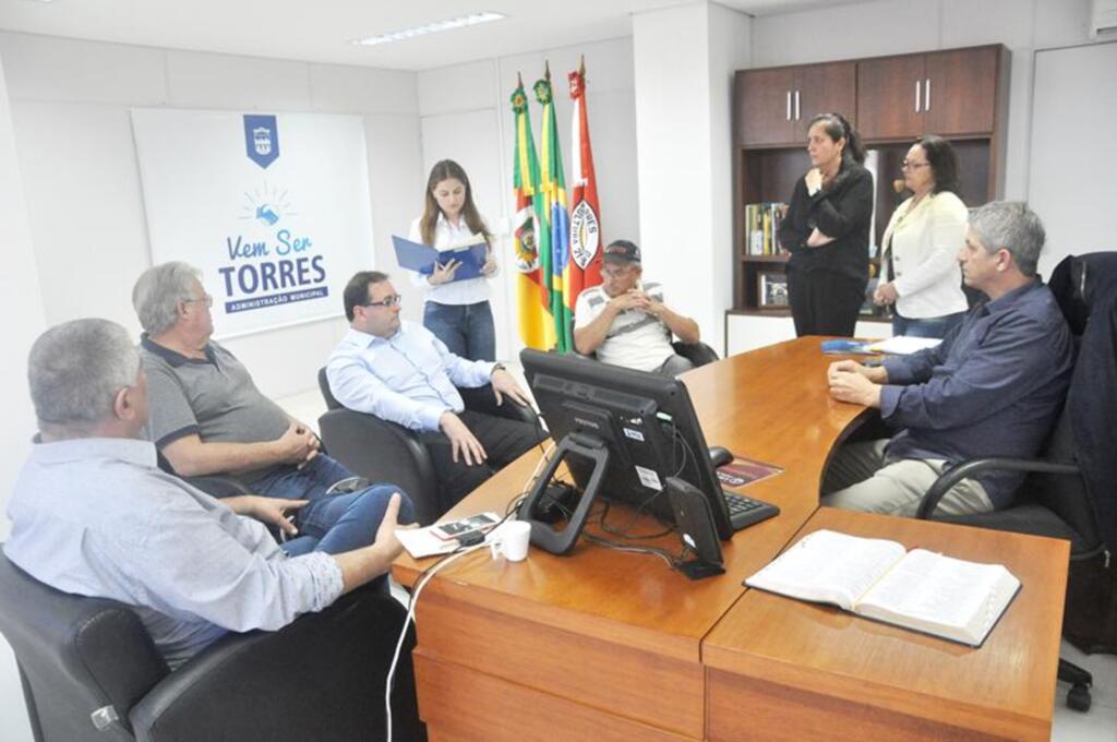 VICE-PREFEITO FÁBIO AMORETTI ASSUME  A PREFEITURA DE TORRES