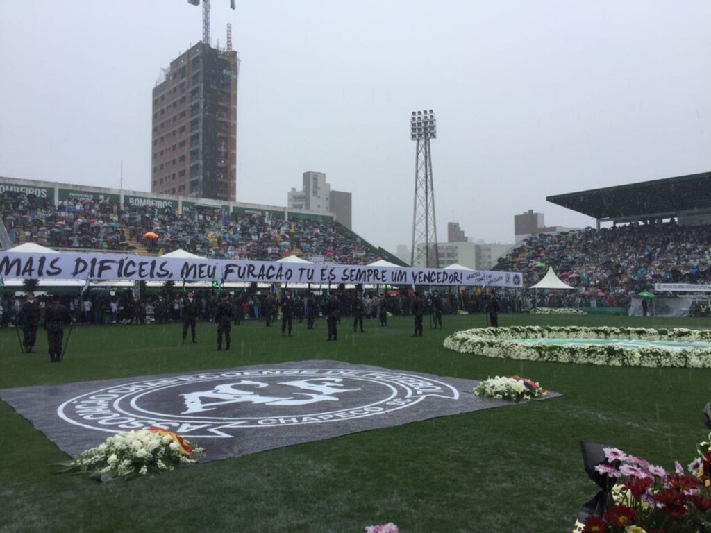  - Arena Condá recebeu velório coletivo de 50 vítimas (Foto: Michelli Arenza/RPC)