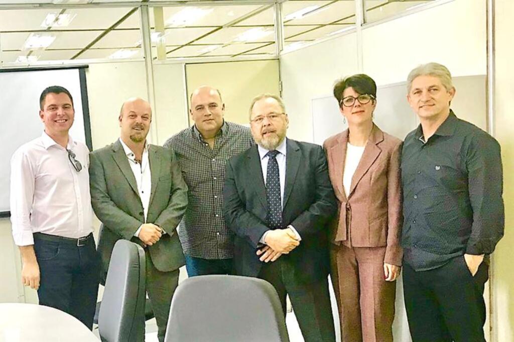 PREFEITURA E LIDERANÇAS CONSEGUEM MANTER ATENDIMENTO DE TRAUMATOLOGIA EM TORRES