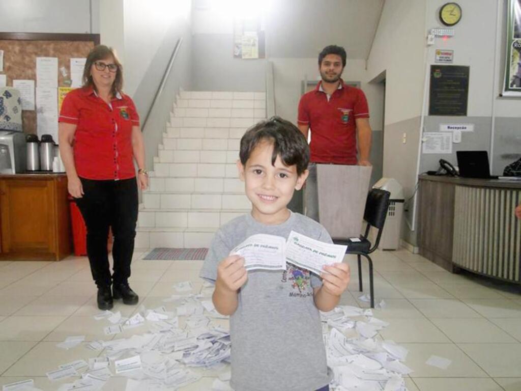 NOVOS GANHADORES DO PROGRAMA NOTA PREMIADA DE MAMPITUBA