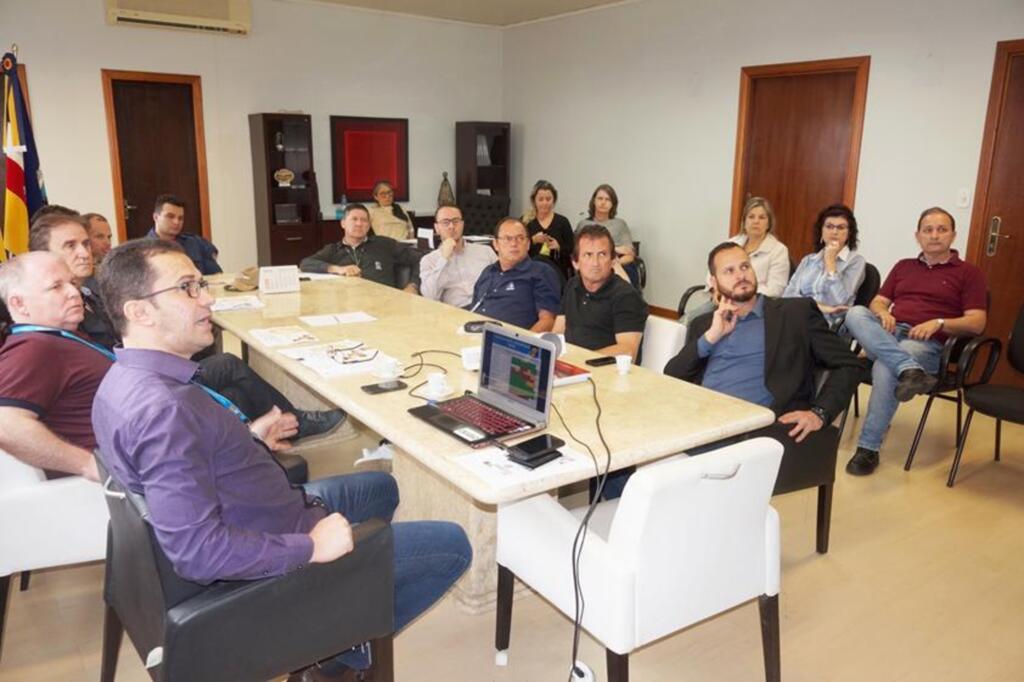 REUNIÃO MENSAL DO COLEGIADO DESTACA OS PRINCIPAIS PROJETOS DO GOVERNO NA ADR ARARANGUÁ