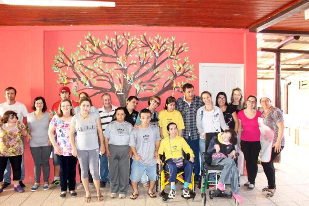 APAE DE PRAIA GRANDE  EXEMPLO DE DEDICAÇÃO E INCLUSÃO SOCIAL