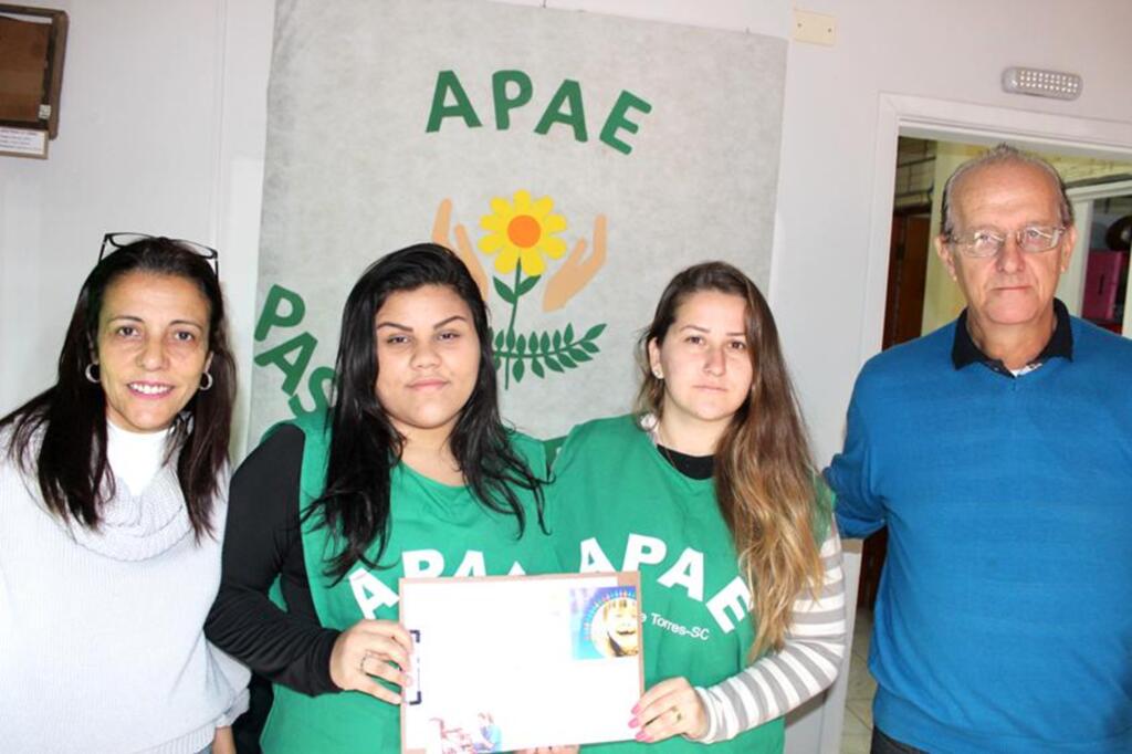APAE PASSO DE TORRES LANÇA CAMPANHA DE NOVOS SÓCIOS