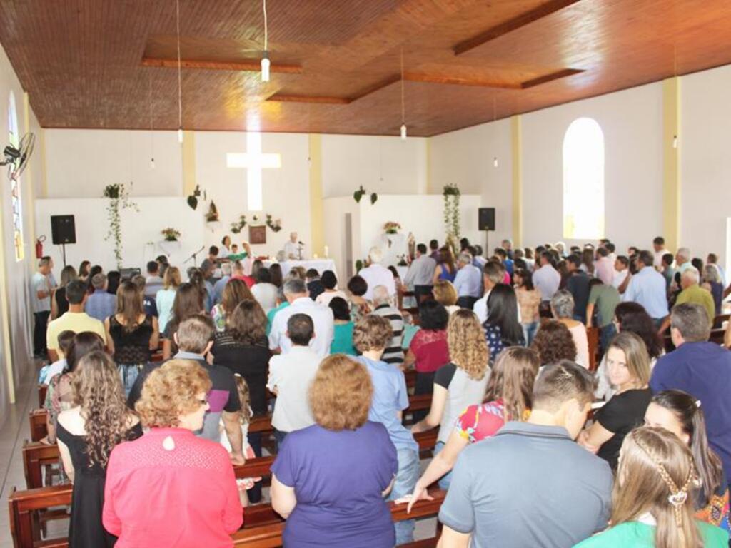 COMUNIDADE DE FORQUILHINHA REALIZA GRANDE  FESTA EM HONRA A SANTA TEREZINHA E SÃO JOSÉ