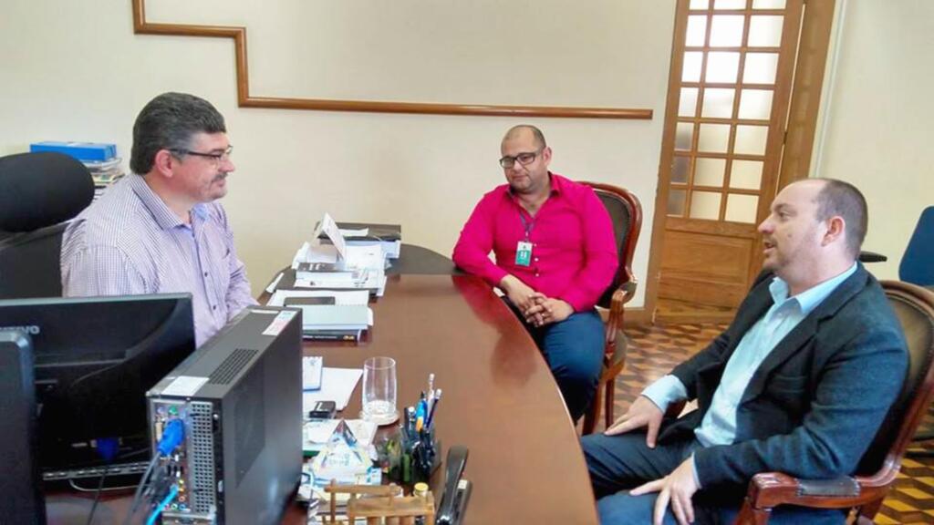 PREFEITO JONAS BUSCA  MELHORIAS PARA PASSO DE TORRES
