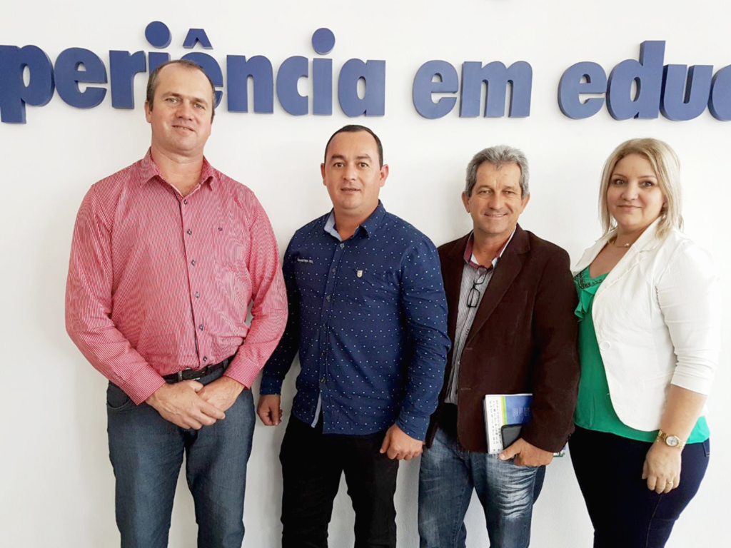 SERVIDORES DE MAMPITUBA PARTICIPAM DE CAPACITAÇÃO