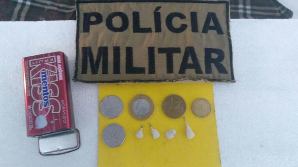 INDIVÍDUO É PRESO  POR TRÁFICO DE DROGAS EM PASSO DE TORRES
