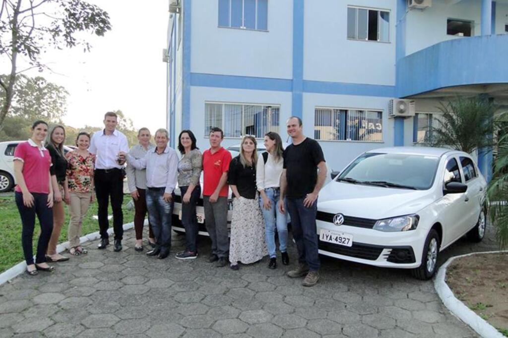 MAMPITUBA ADQUIRE  DOIS AUTOMÓVEIS VW GOL 0KM