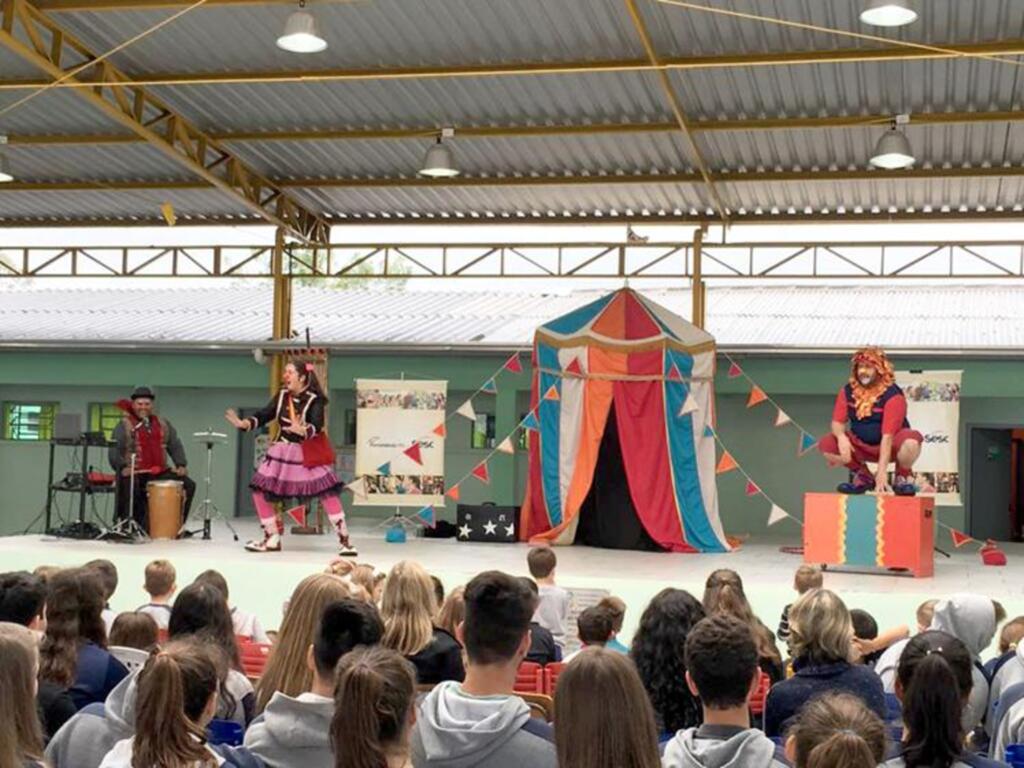 MORRINHOS DO SUL COMEMORA  O DIA DO ESTUDANTE