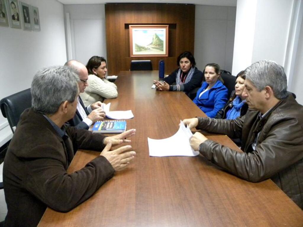 MUNICÍPIOS ASSINAM CONVÊNIO COM A CASA DE ACOLHIMENTO ESTRELA GUIA