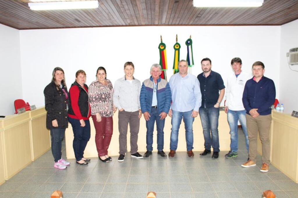 VEREADORES DE MORRINHOS DO SUL RETORNAM AS ATIVIDADES