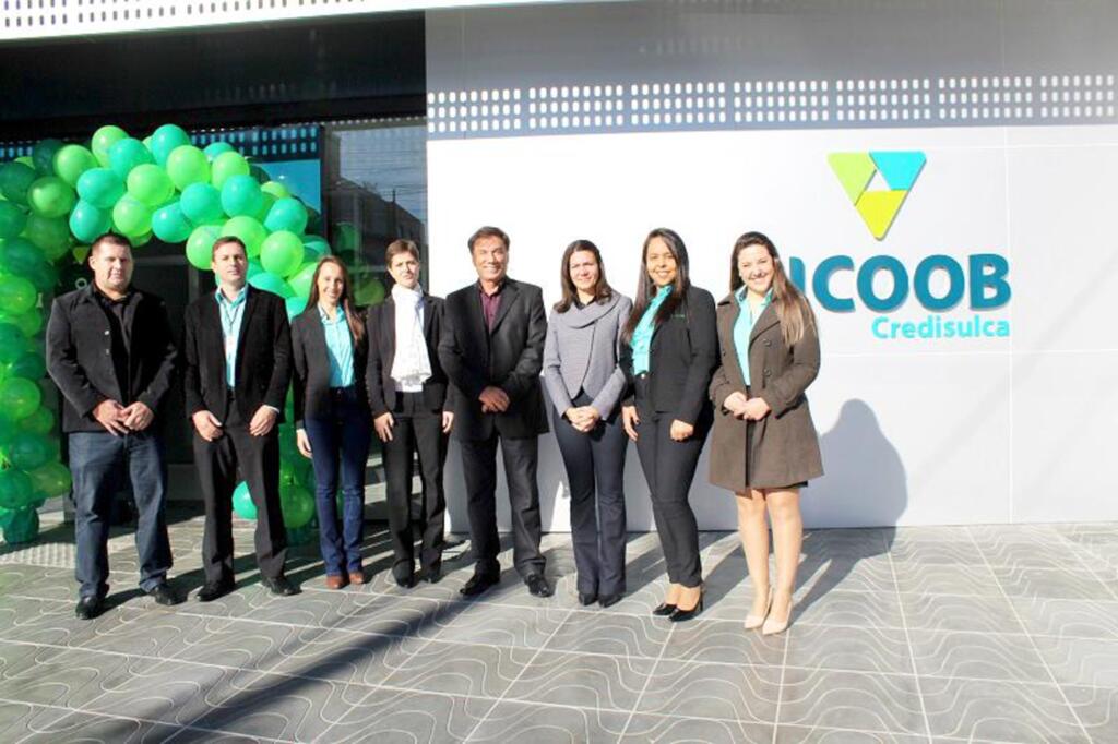 TORRES RECEBE AGÊNCIA DO SICOOB CREDISULCA