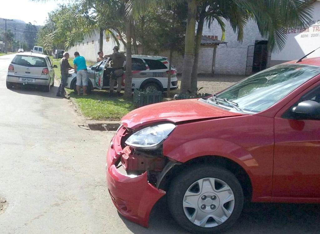 ACIDENTE DE TRÂNSITO É  REGISTRADO EM PRAIA GRANDE