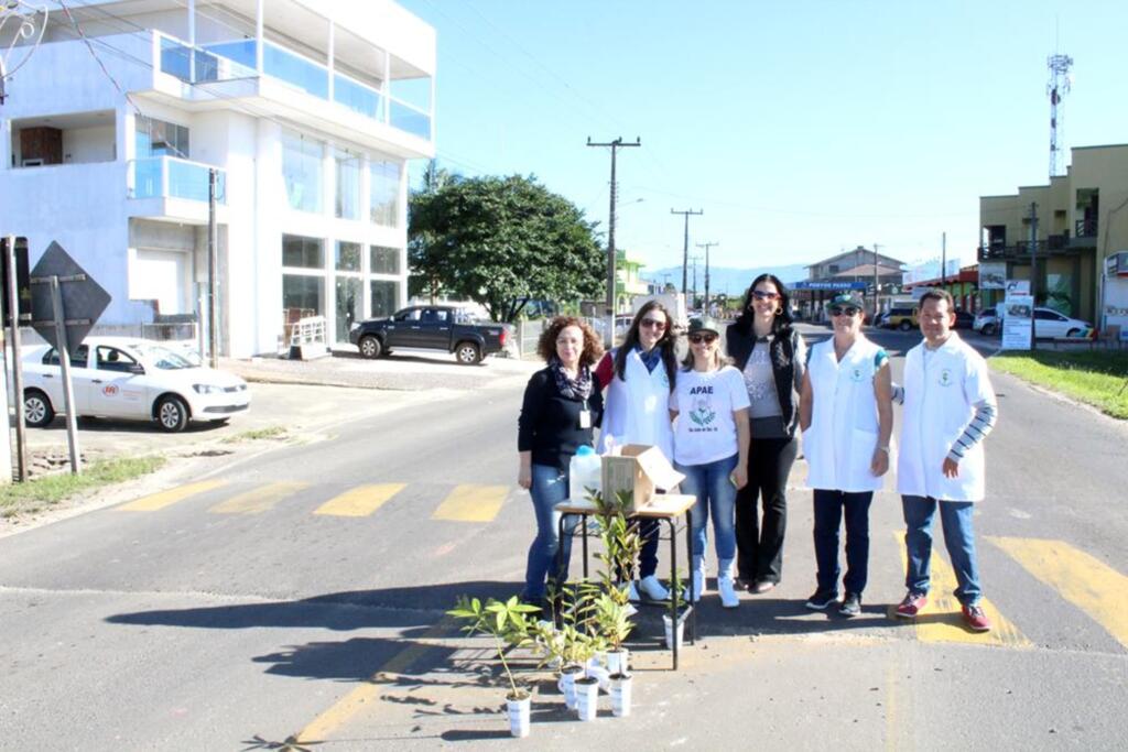 APAE DE SÃO JOÃO DO SUL REALIZA PEDÁGIO BENEFICENTE
