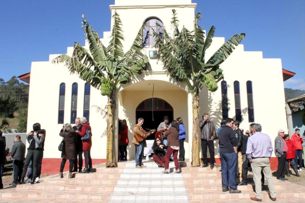 COMEÇA A FESTA MUNICIPAL DA BANANA DE MAMPITUBA