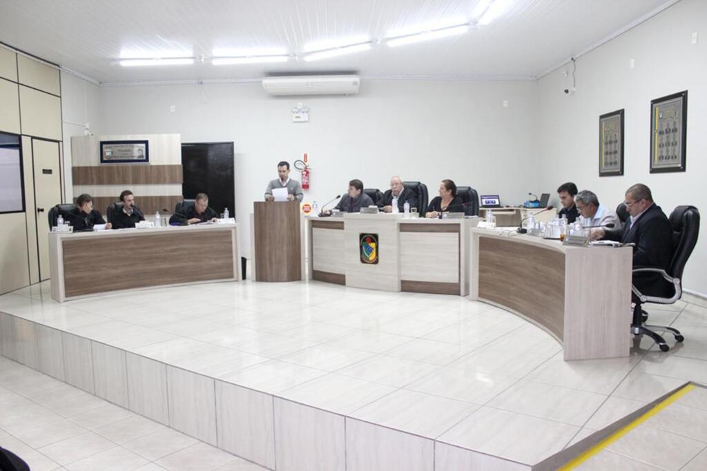 CÂMARA DE VEREADORES DE PRAIA GRANDE APROVA  PROJETOS IMPORTANTES PARA O MUNICÍPIO