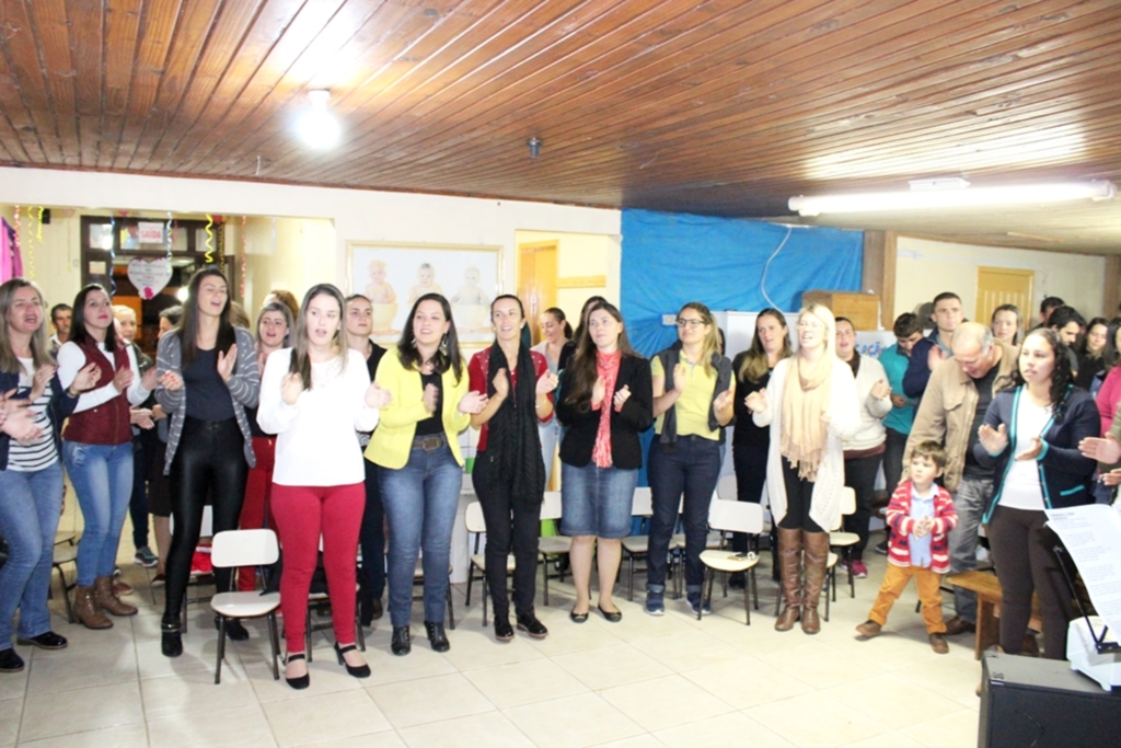 CEI PARAÍSO DA CRIANÇA REALIZA  O DIA DA FAMÍLIA NA ESCOLA