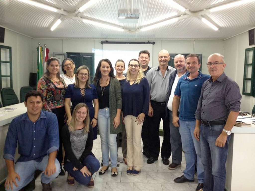 PRAIA GRANDE FORMALIZA DIRETORIA DE GOVERNANÇA DA REGIÃO TURÍSTICA CAMINHO DOS CÂNIONS