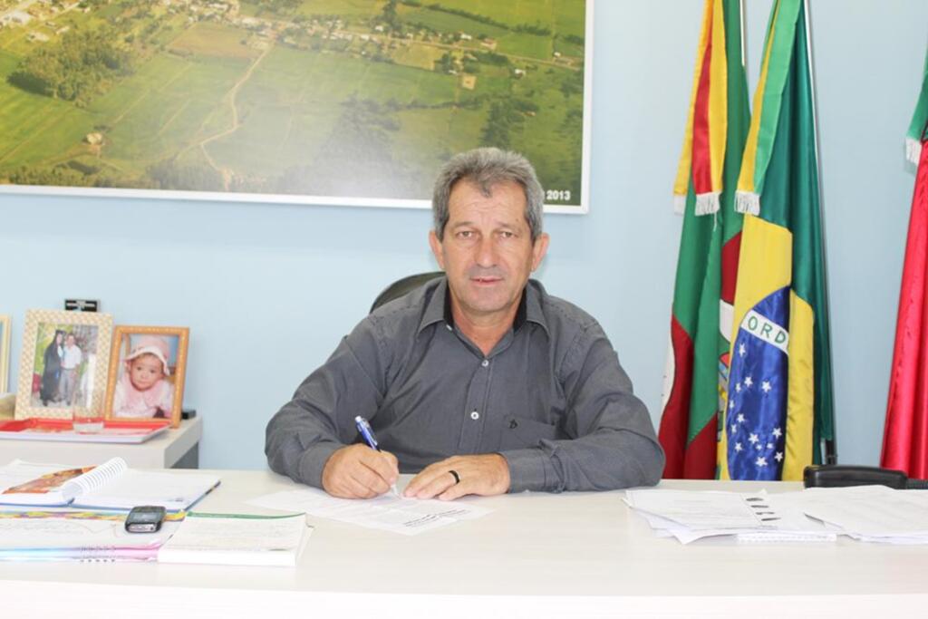 CONFIRA A ENTREVISTA EXCLUSIVA AO JORNAL INFORMATIVO REGIONAL DO PREFEITO DE MAMPITUBA