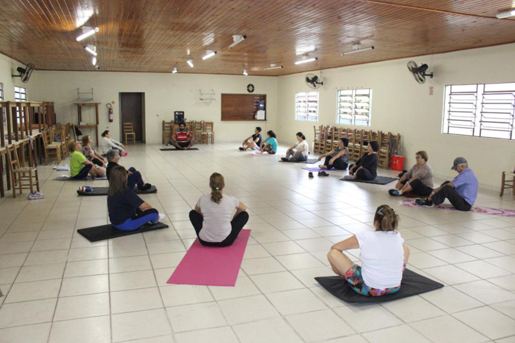 GRUPO ALONGANDO A VIDA É SUCESSO EM SÃO JOÃO DO SUL