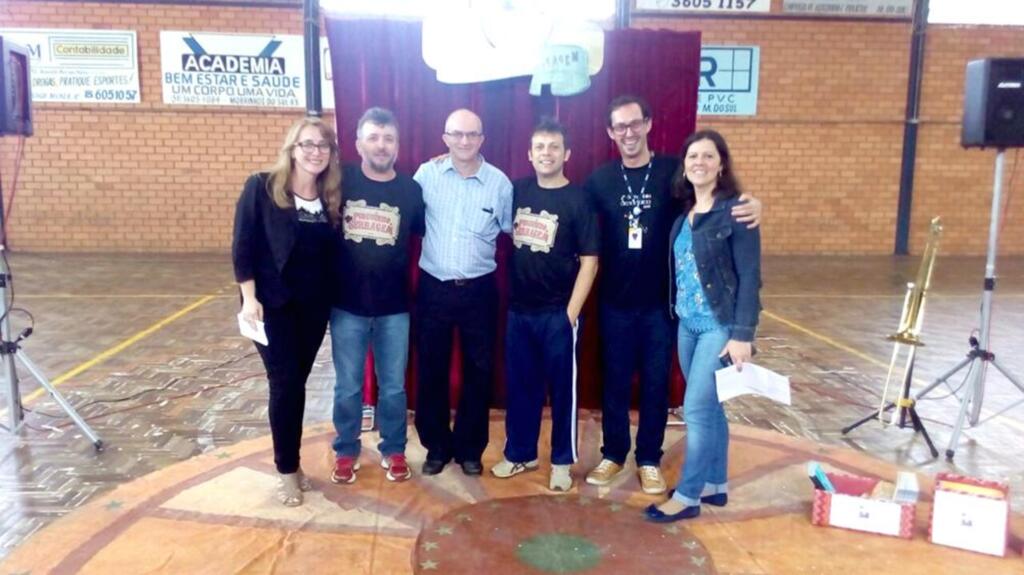 ALUNOS DE MORRINHOS DO SUL RECEBEM PROJETO CULTURAL