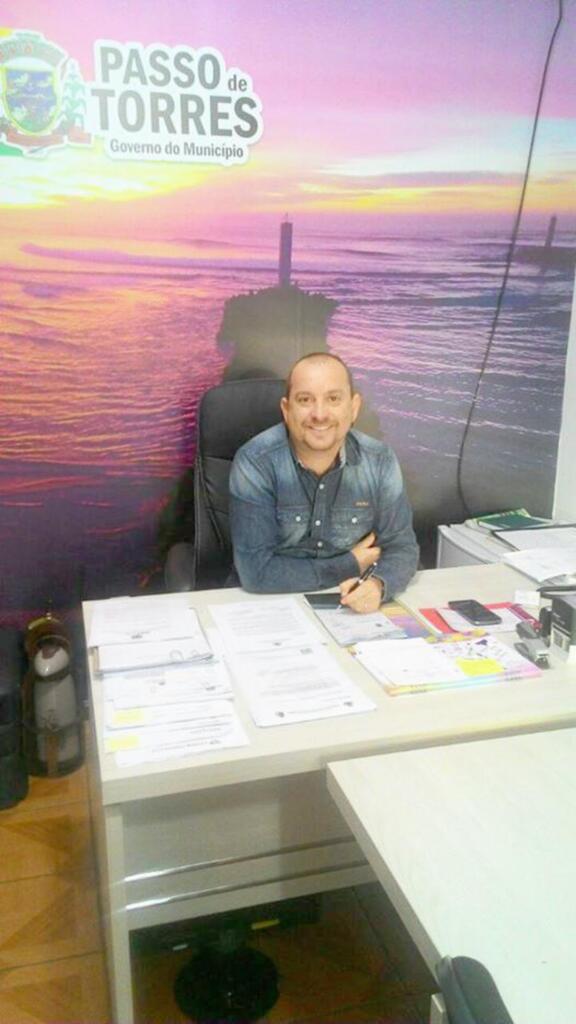 FUNCIONALISMO PÚBLICO  VALORIZADO EM PASSO DE TORRES