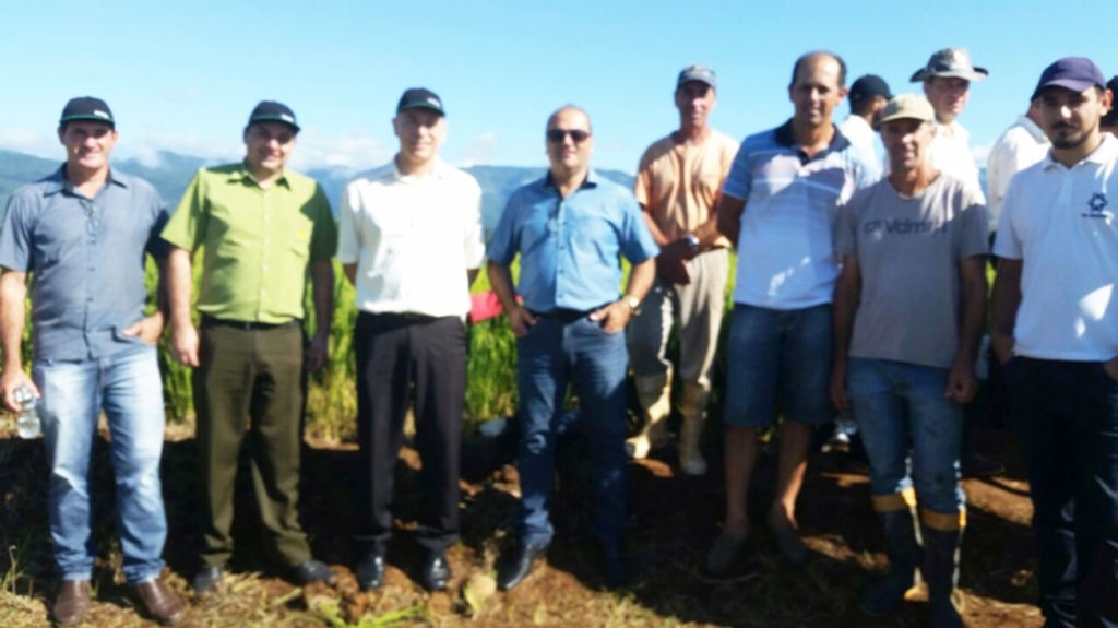 EPAGRI E COOPERJA REALIZAM MANHÃ  DE CAMPO DE ARROZ IRRIGADO